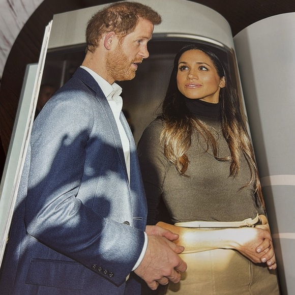 Harry & Meghan Royal Wedding Book with many great photos - Picture 15 of 16